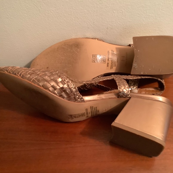 HALSTON Gold Leather Shoes - Picture 4 of 5
